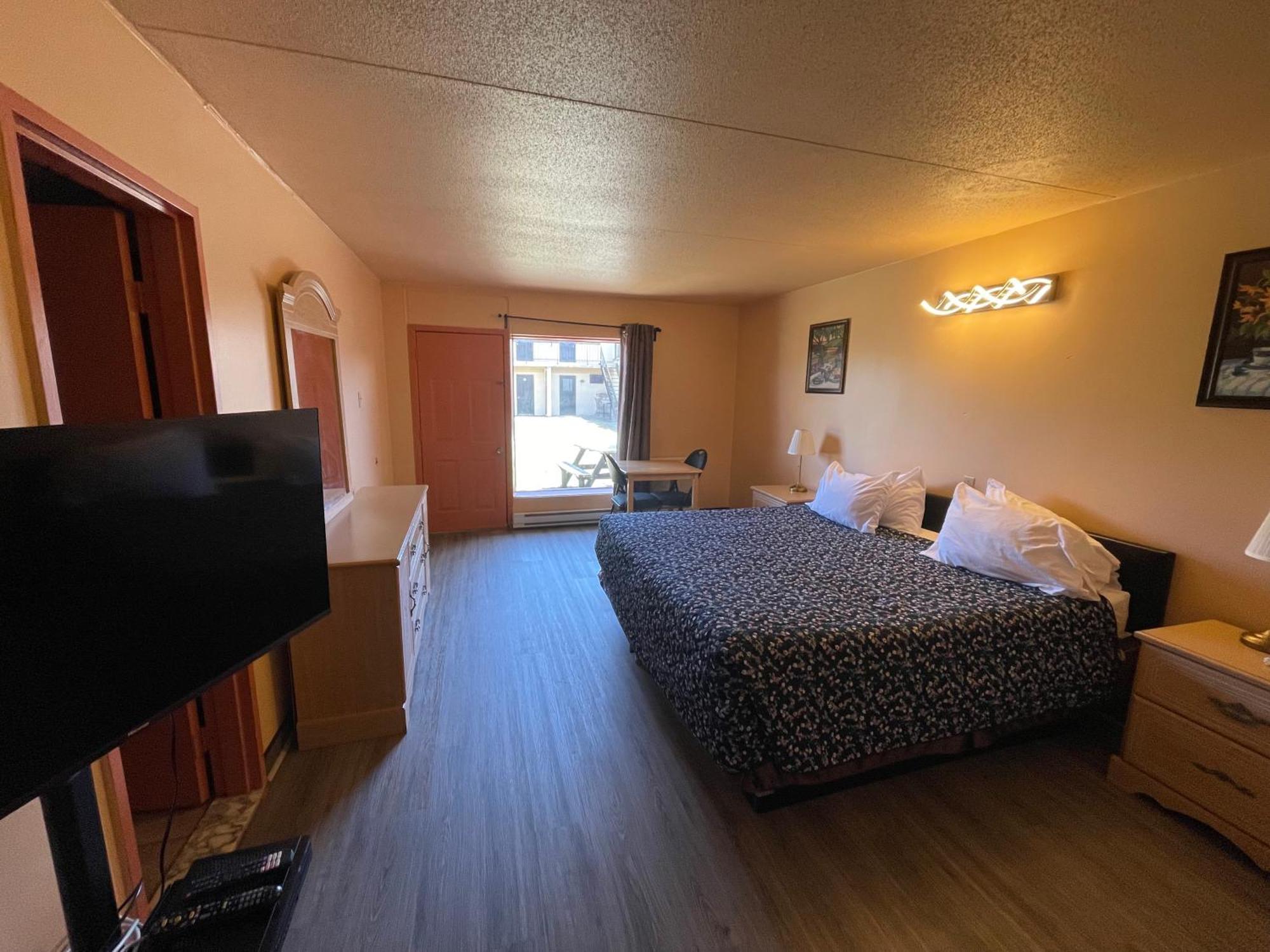 Motel St-Eustache 圣厄斯塔什 外观 照片